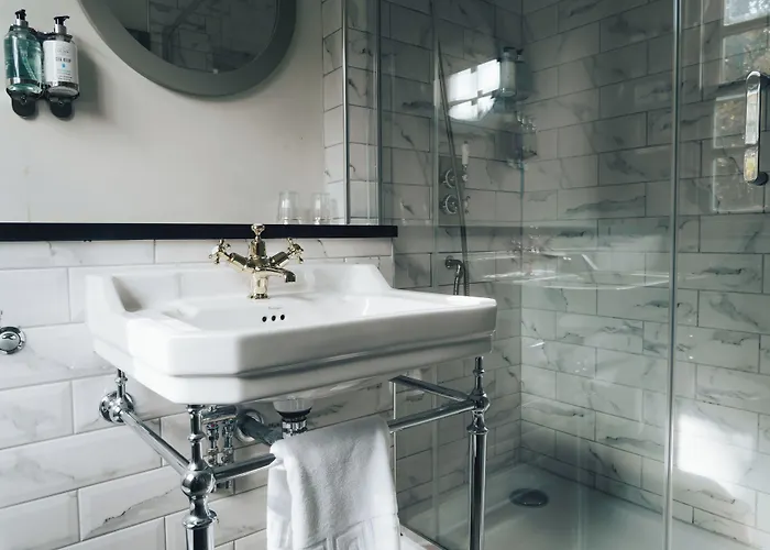 The Pheasant - The Collection Group 4*