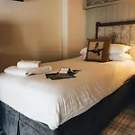 Inn The Pheasant - The Collection Group 4*